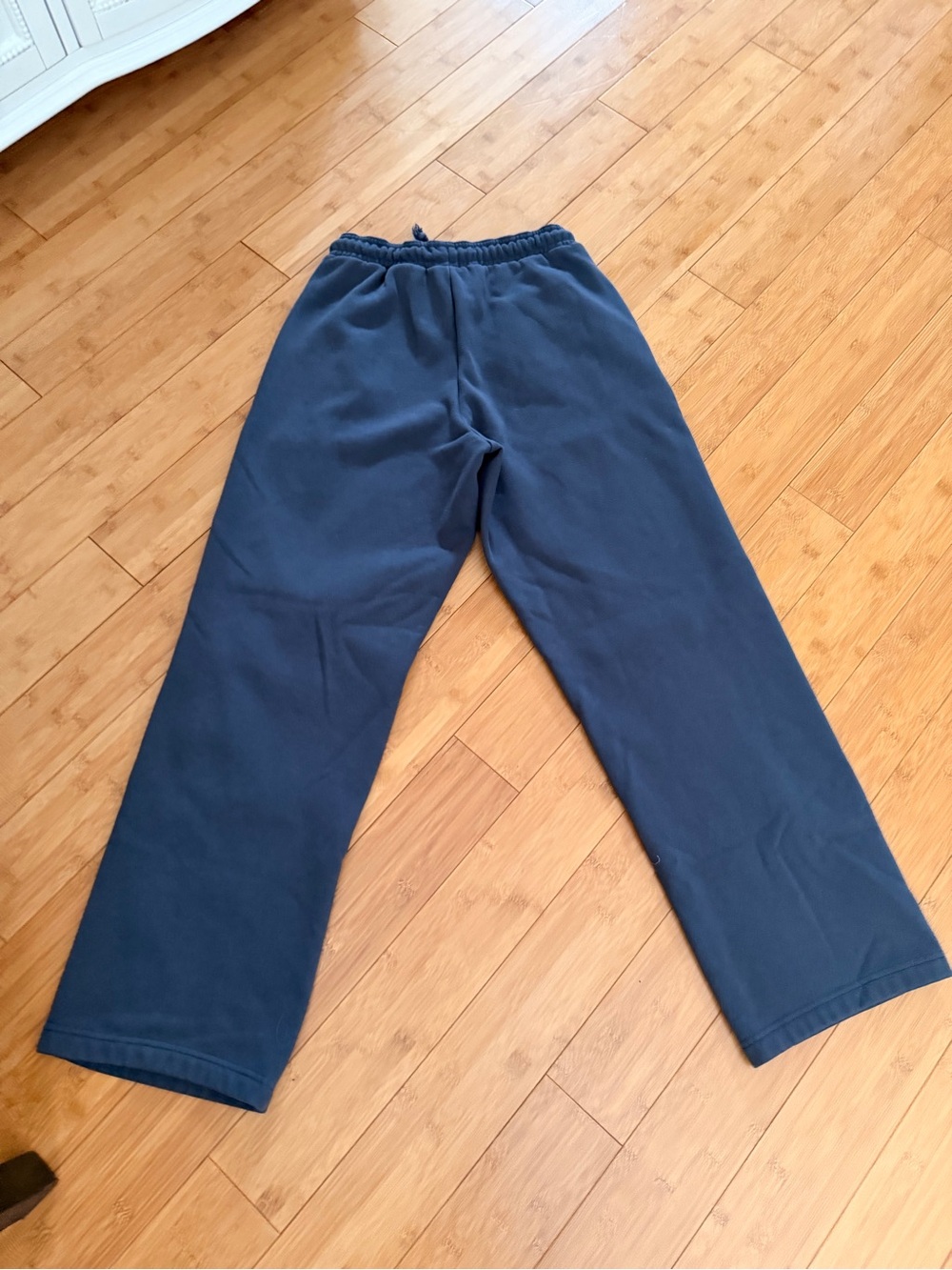 Gym Shark Women’s Grey 2 Piece Sweatpants - Picture 8 of 8